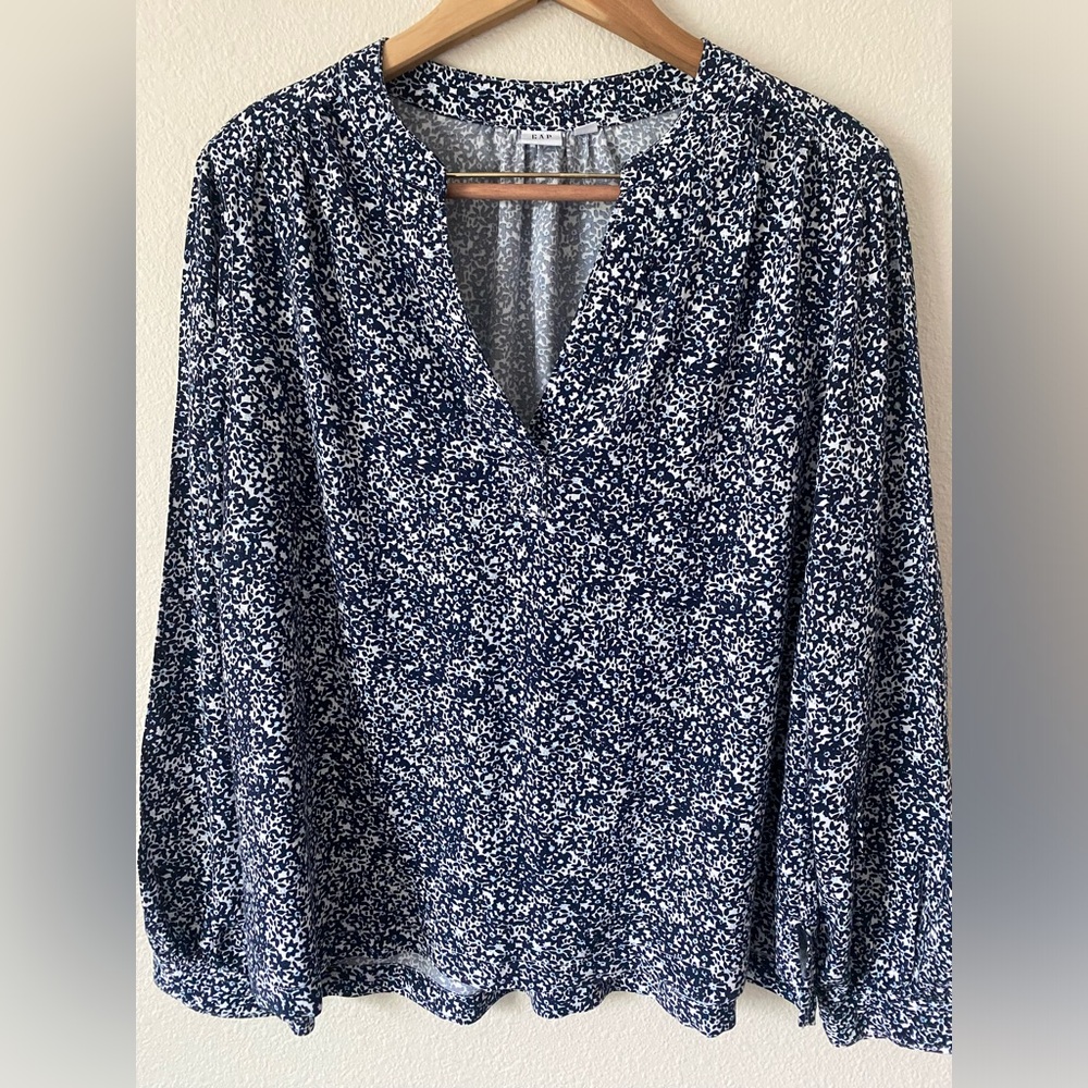 Gap Women’s Floral Long Puff Sleeve Split Neck Navy & White Blouse Size Medium